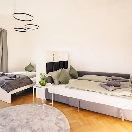 Gemuetliches In Mit Parkplatz Apartment Graz