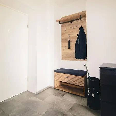 公寓 Gemuetliches In Mit Parkplatz 格拉茨